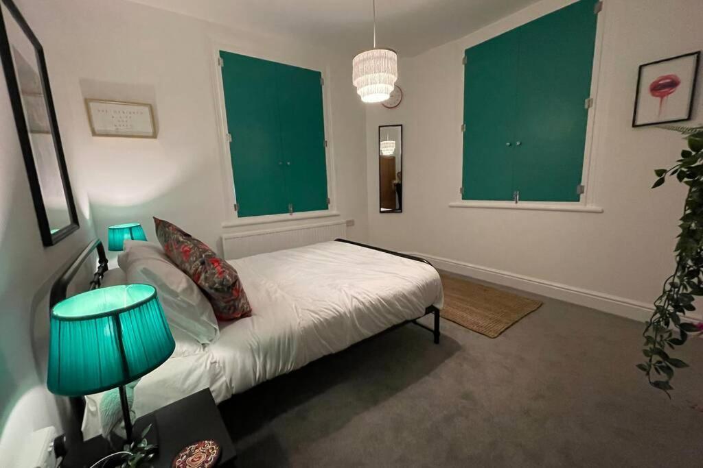 Apartment Boutique Centre With Parking *